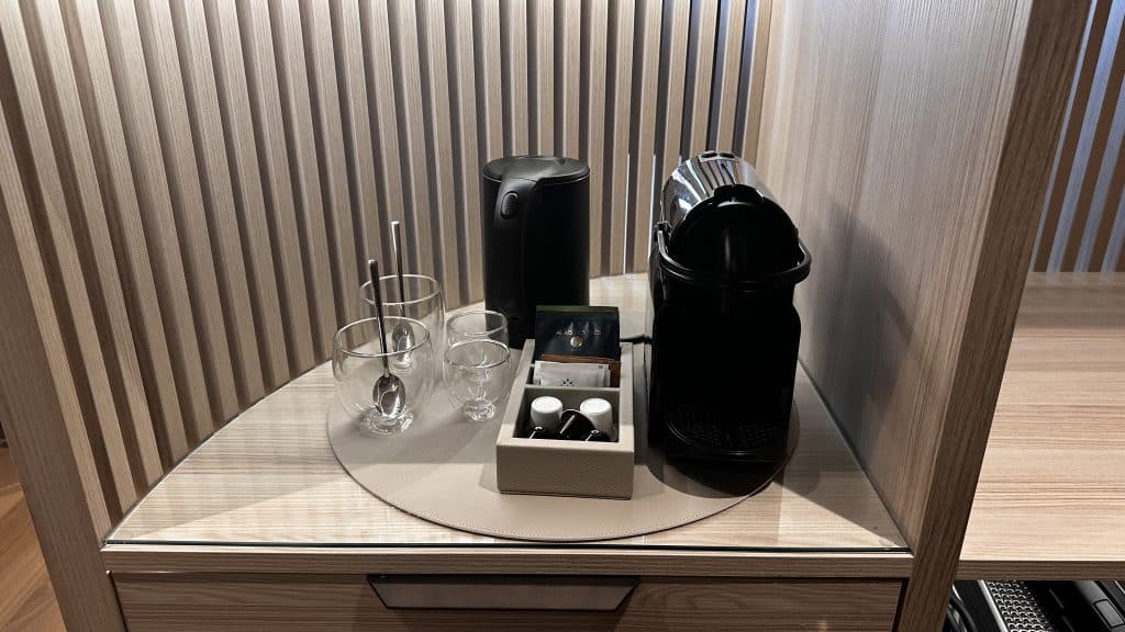 Grand Hotel Central Barcelona Kaffeemaschine Und Wasserkocher