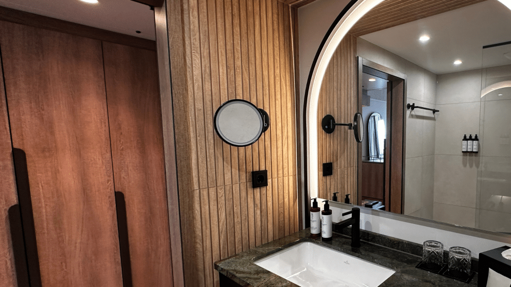 Hotel Imperial Riding School Schminkspiegel