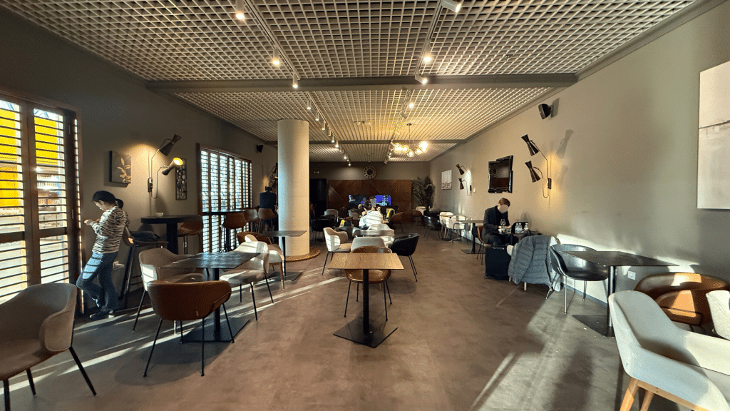 Primeclass Lounge Zagreb Bereich Mit Mehr Tageslicht