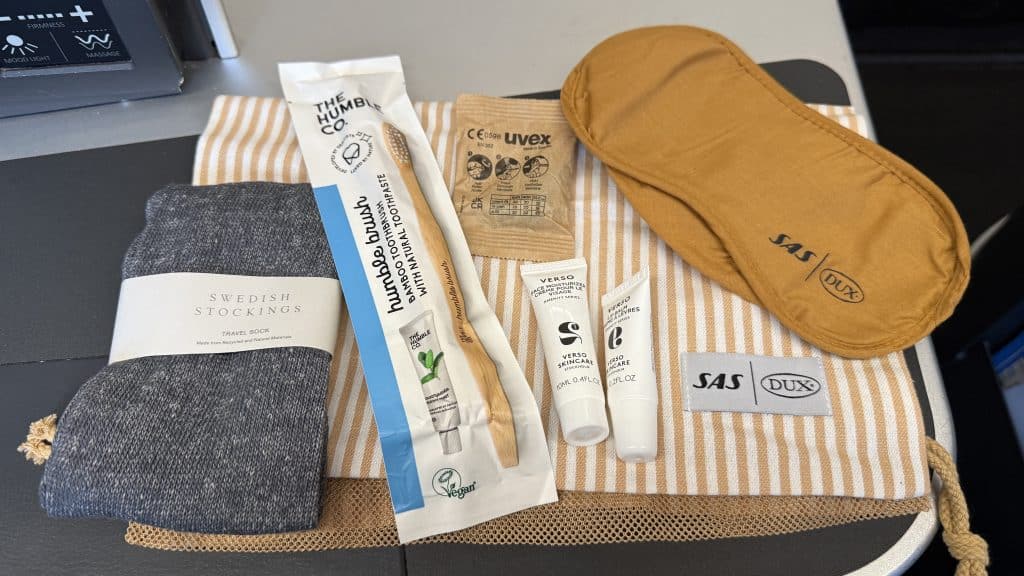 Sas Business Class Airbus A330 Inhalt Amenity Kit