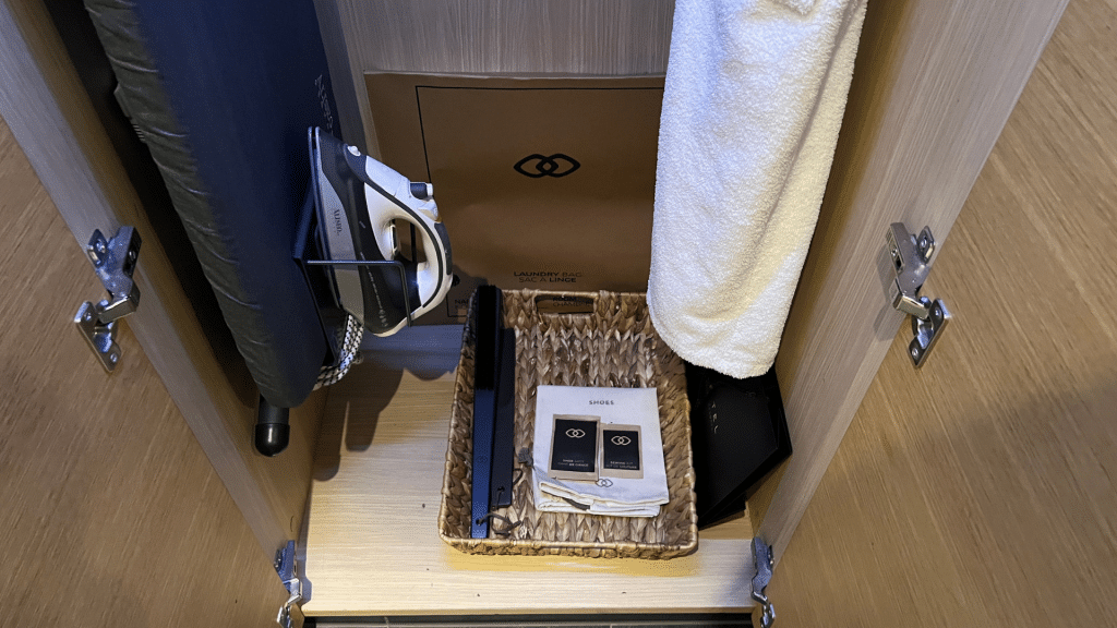 Sofitel Luxemburg Le Grand Ducal Kleiderschrank