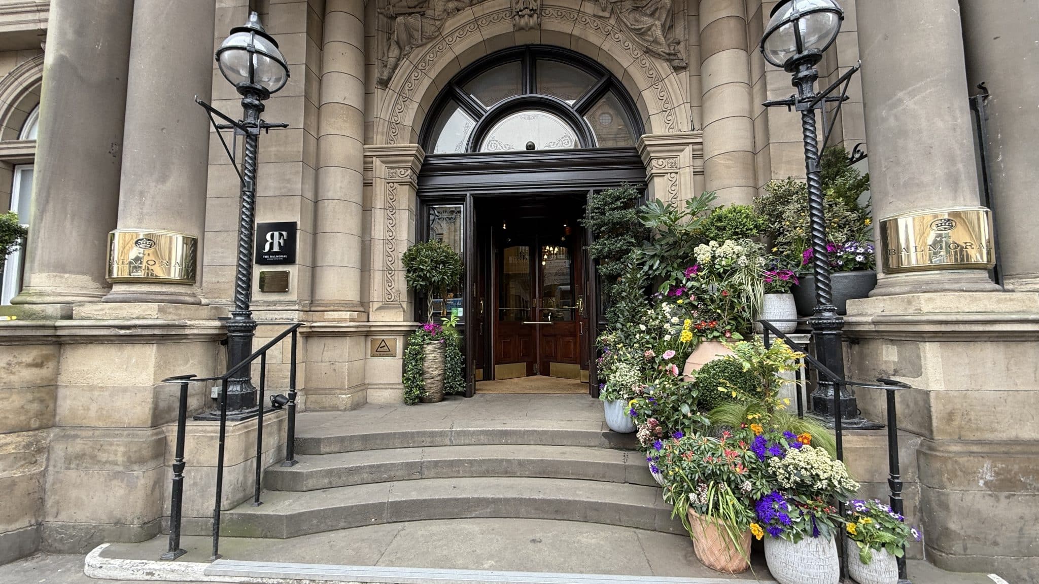 The Balmoral Edinburgh Eingang