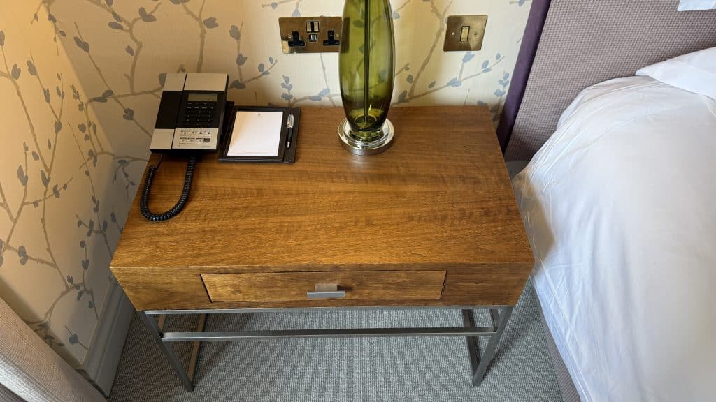 The Balmoral Edinburgh Nachttisch