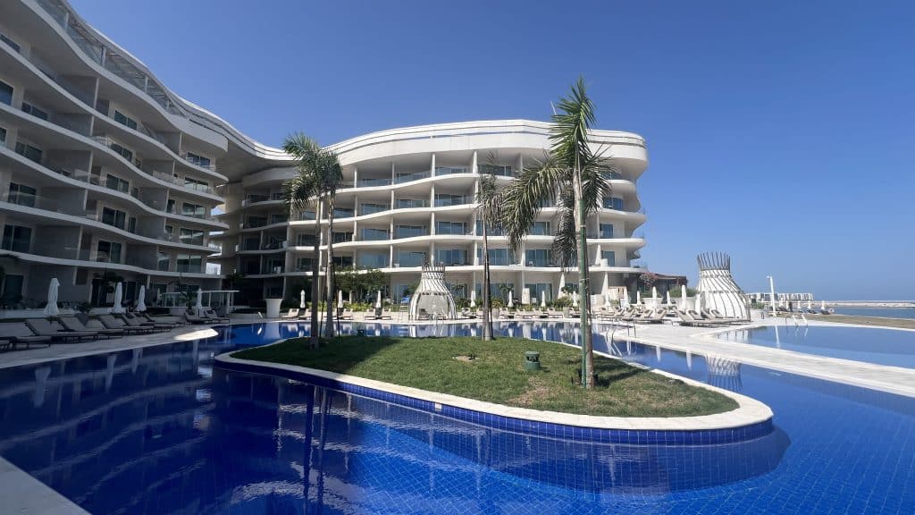 The St Regis Al Mouj Muscat Weiterer Pool