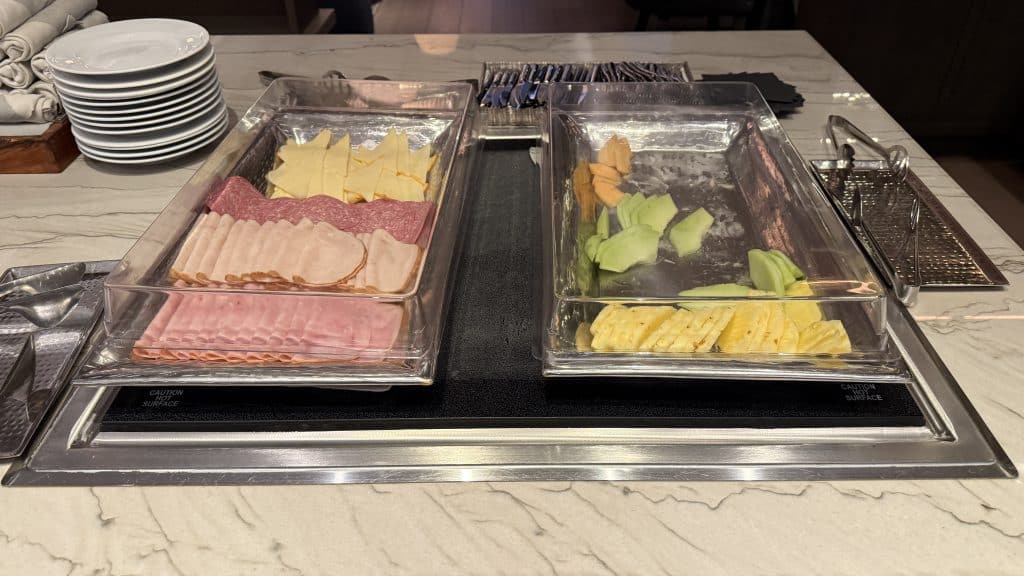 Thompson New York Central Park Wurst Kaese Obst