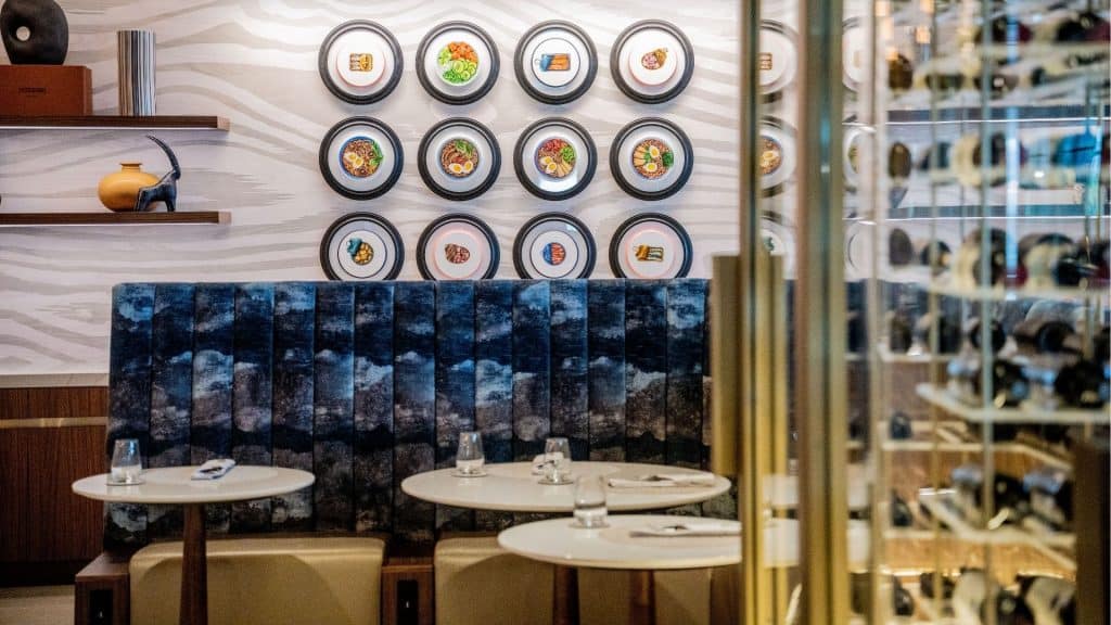 Delta One Lounge Seattle