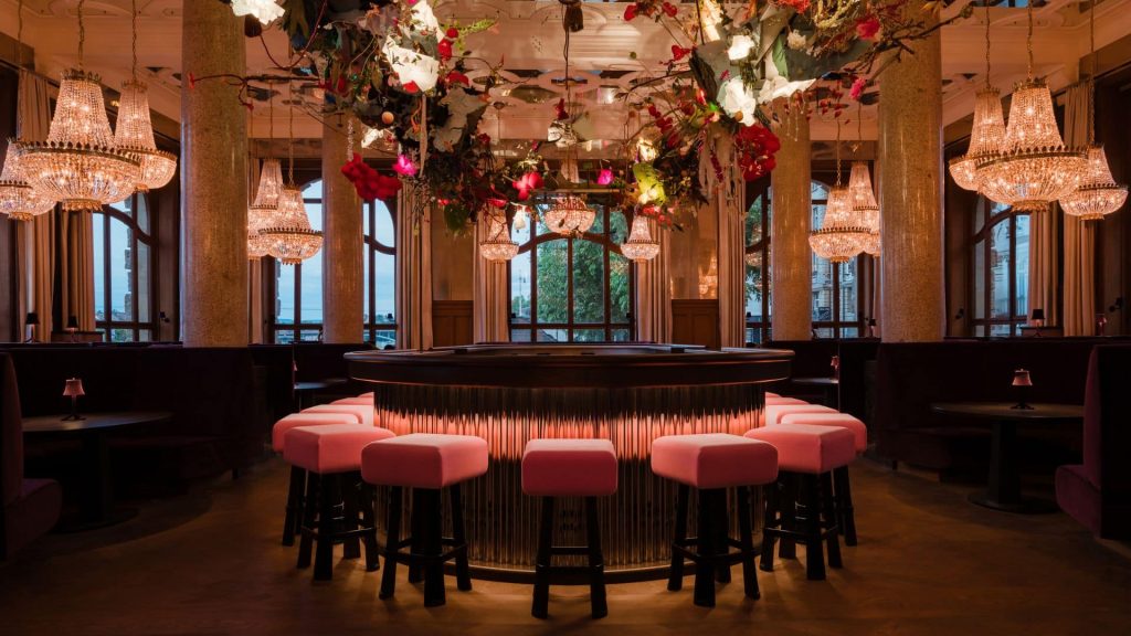 Grand Hotel Les Trois Rois Banks