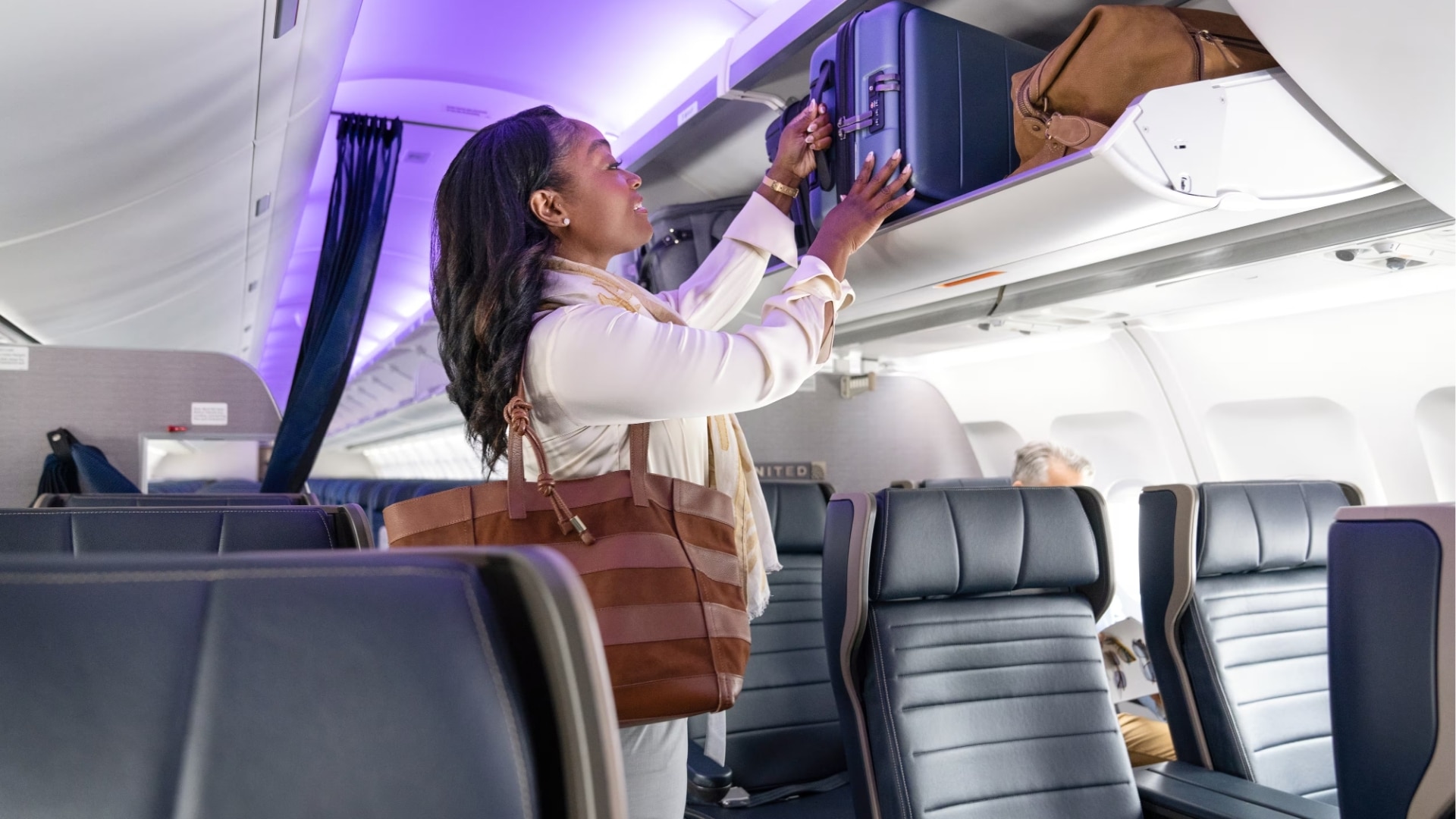United Airlines Next A319 Overhead Bin Space