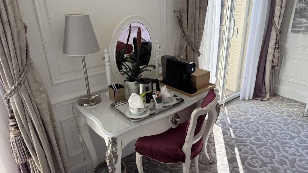 Hotel Hermitage Monte Carlo Schreibtisch