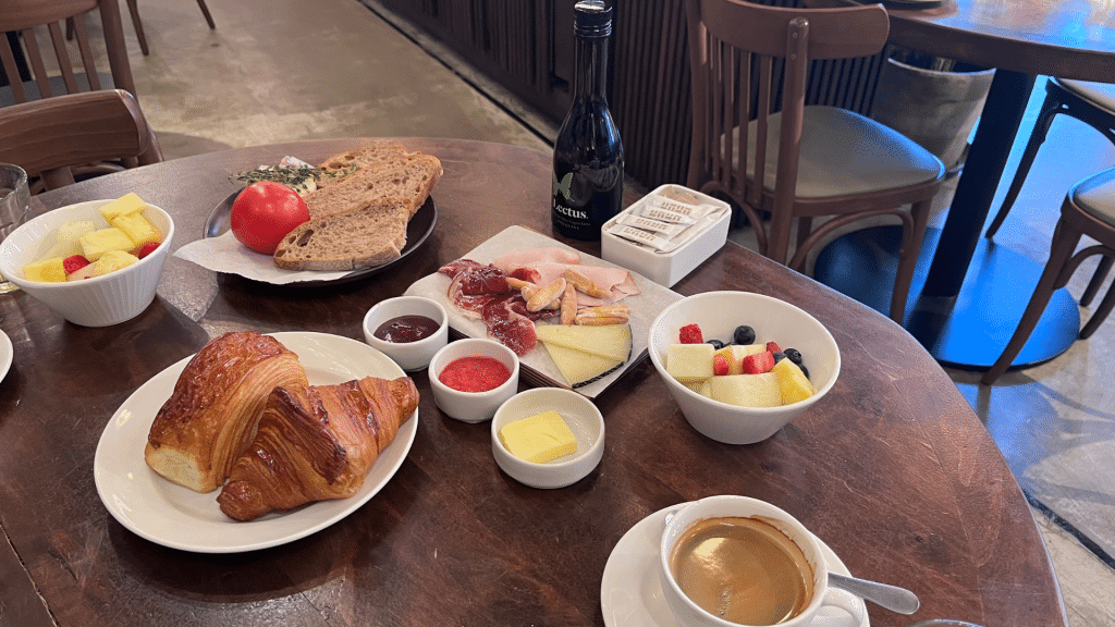 Thompson Madrid Fruehstueck