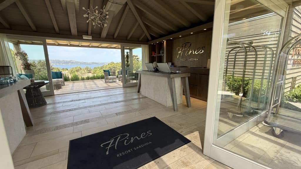 7Pines Resort Sardininen Eingang