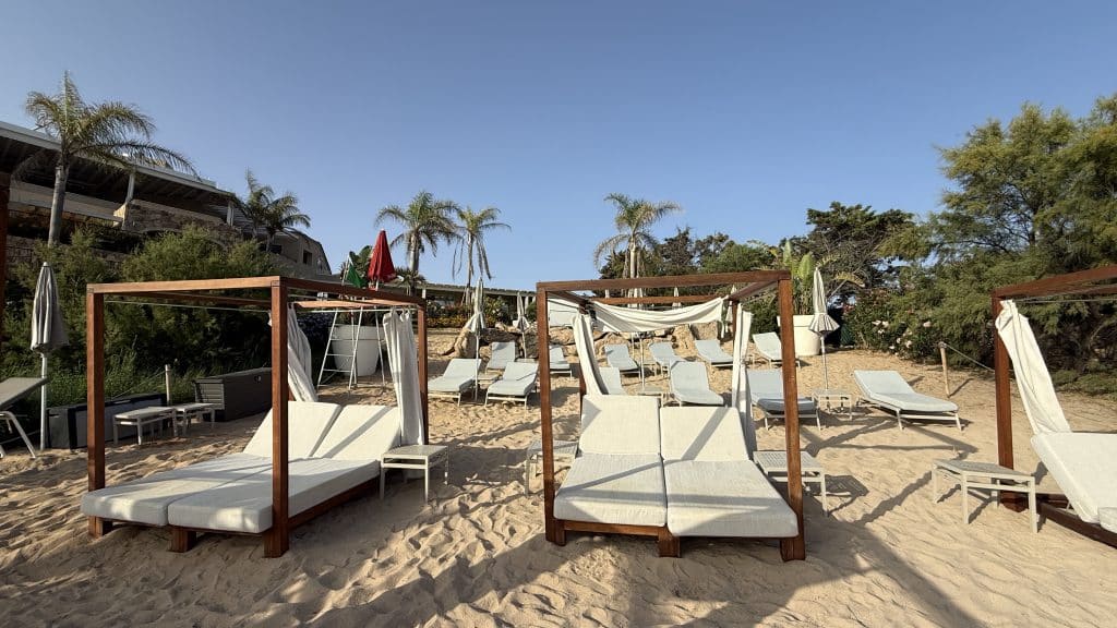 7pines Resort Sardinia Liegen Und Cabanas