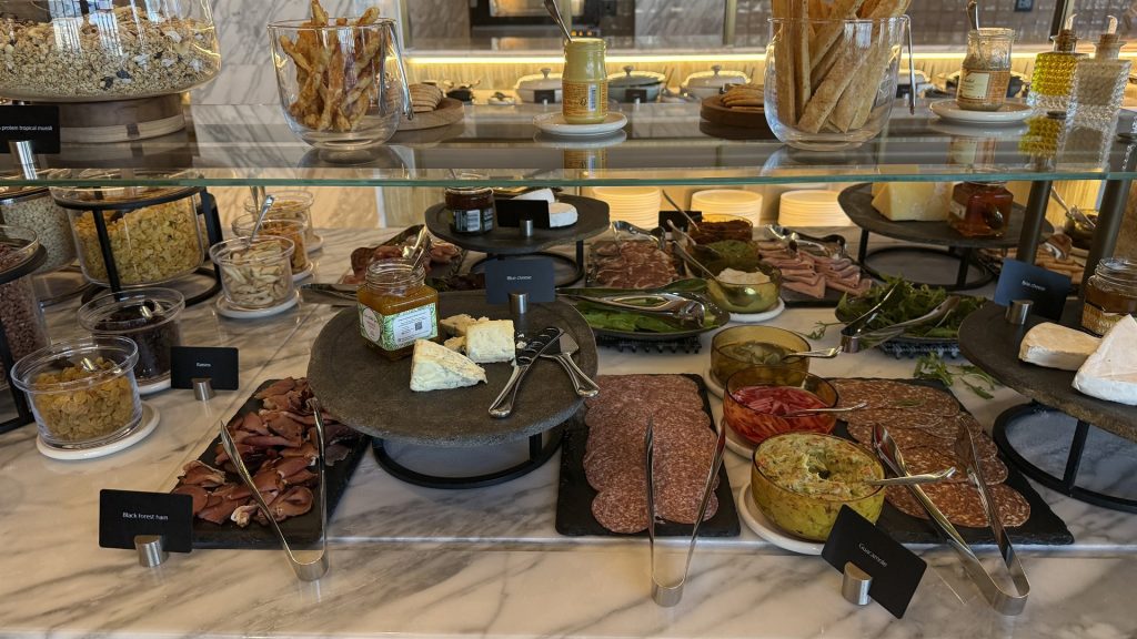 InterContinental Table Bay Hotel Kapstadt Käse und Wurst