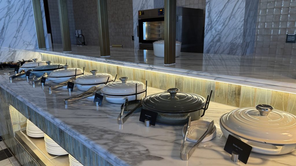 InterContinental Table Bay Hotel Kapstadt warmes Frühstücksbuffet