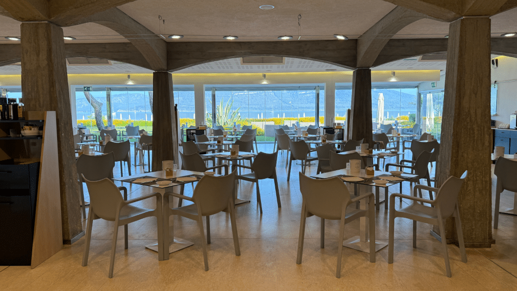 Hotel Corte Rosada Alghero Fruehstuecksbereich