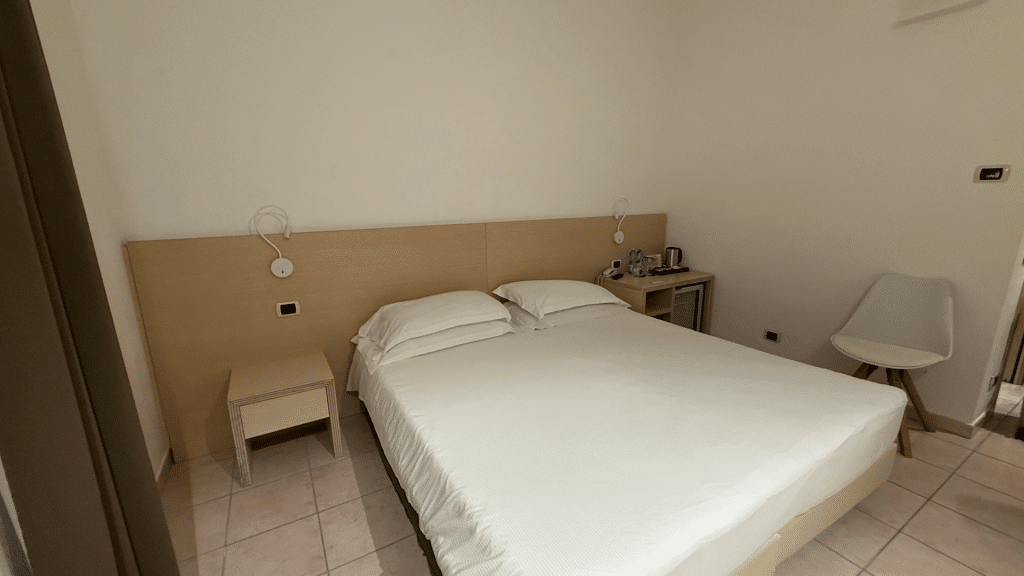 Hotel Corte Rosada Alghero Zimmer