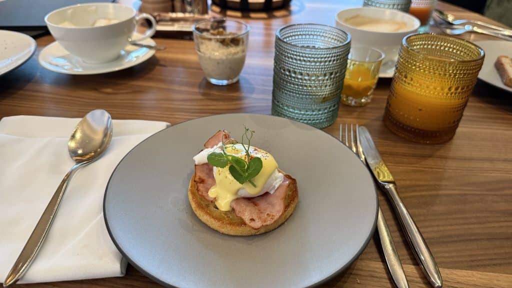Jw Marriott Frankfurt Eggs Benedict