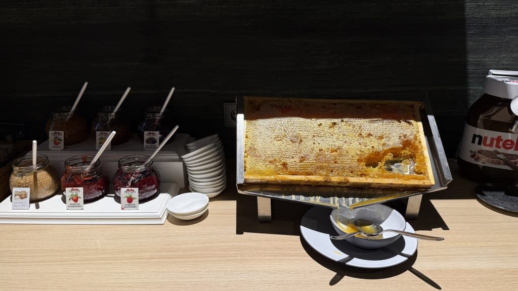 Jw Marriott Frankfurt Honigwabe Marmelade