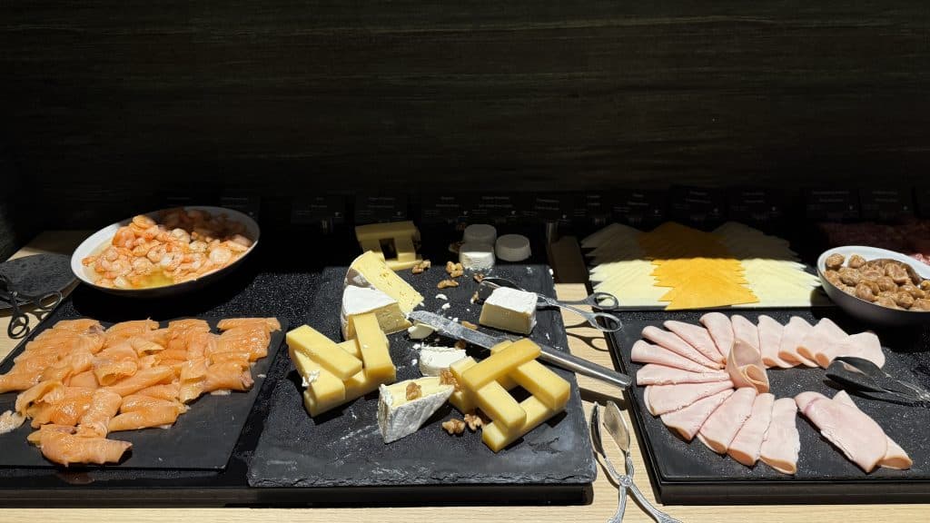 Jw Marriott Frankfurt Kaese Wurst Lachs Garnelen