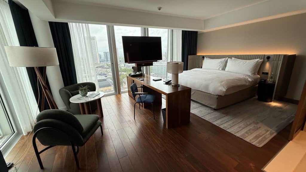 Jw Marriott Frankfurt Zimmer Mit Kluger Raeumlicher Trennung