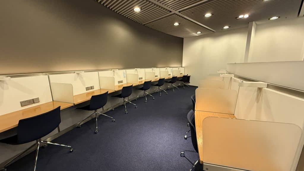 Lufthansa Senator Lounge Frankfurt B Arbeitsbereich