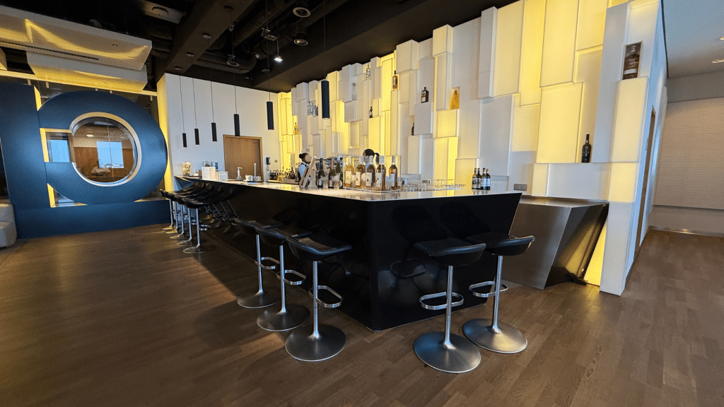 Lufthansa Senator Lounge Frankfurt B Bar