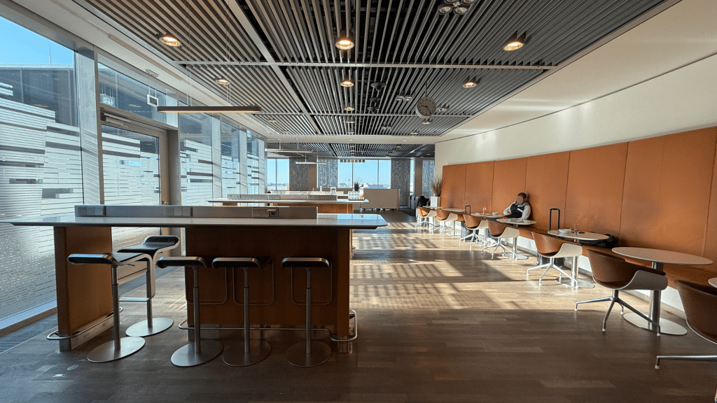 Lufthansa Senator Lounge Frankfurt B Lichtdurchflutete Lounge