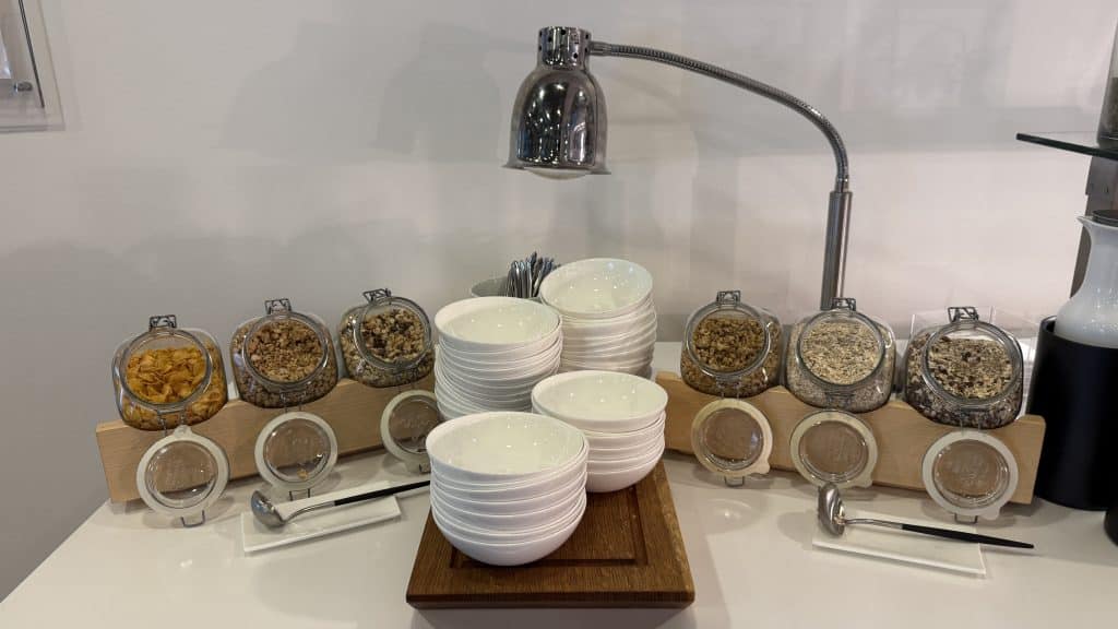 Lufthansa Senator Lounge Frankfurt B Muesli