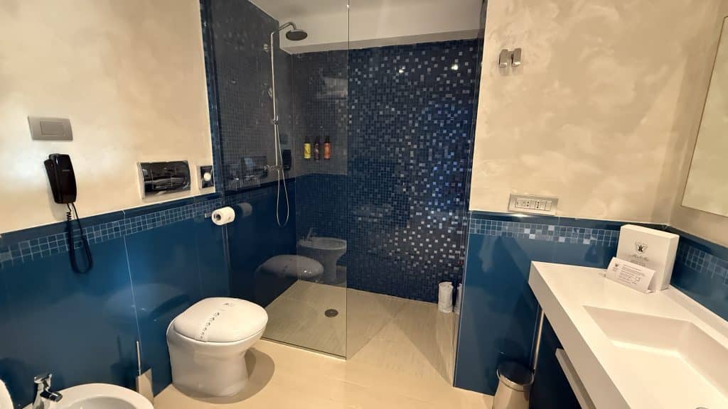 Ma Ma Grand Hotel Resort La Maddalena Badezimmer