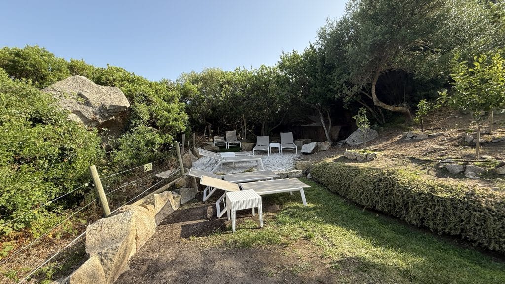 Ma Ma Grand Hotel Resort La Maddalena Liegen Im Garten