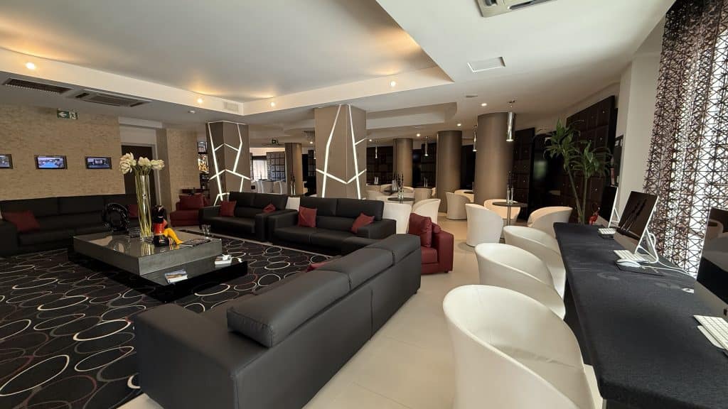 Ma Ma Grand Hotel Resort La Maddalena Lobby