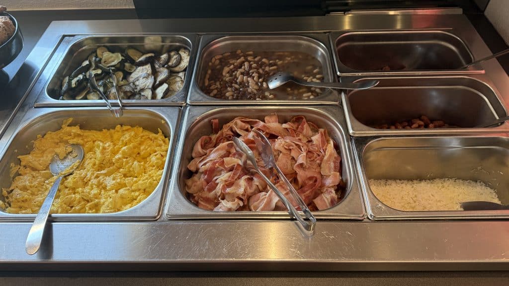 Ma Ma Grand Hotel Resort La Maddalena Warme Speisen