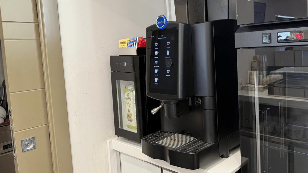 Prima Vista Lounge Cagliari Kaffeemaschine