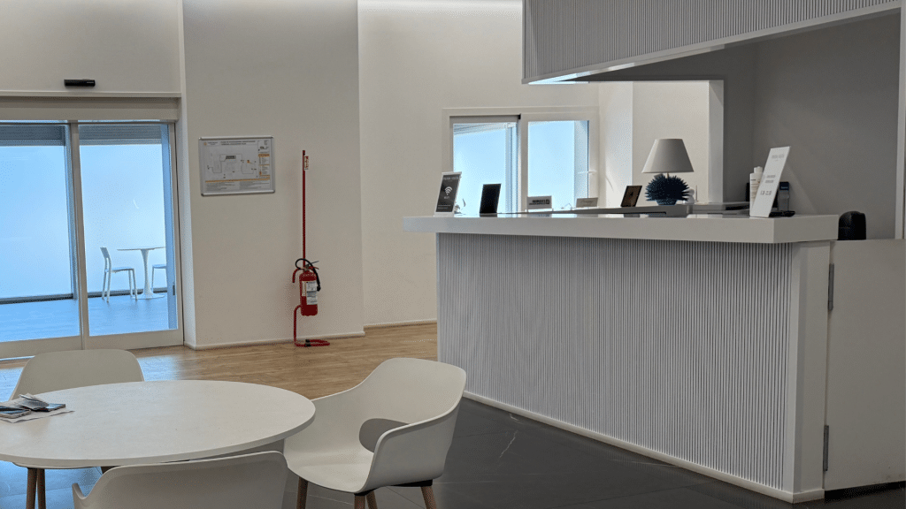 Prima Vista Lounge Cagliari Rezeption