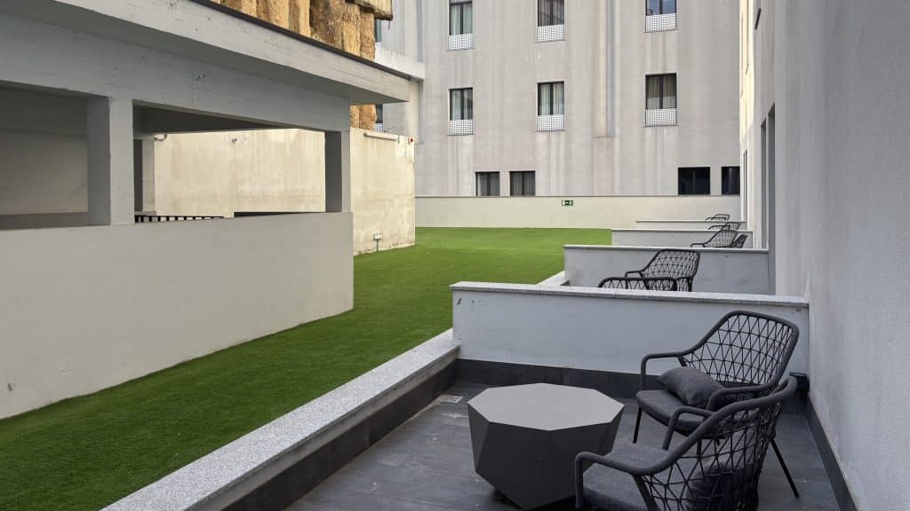 Hilton Porto Gaia Innenhof