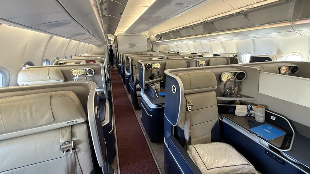 ITA Airways Business Class Airbus A330neo Kabine