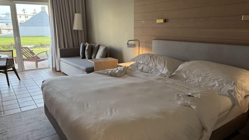 Marriott Praia Del Rey Bett 3