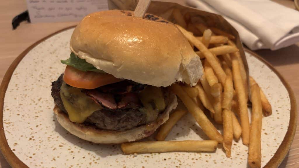 Marriott Praia Del Rey Burger