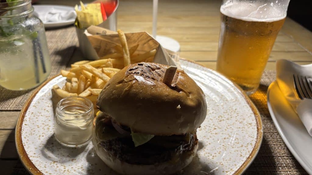 Marriott Praia Del Rey Burger Bier
