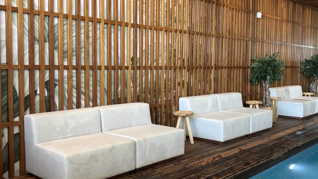 Marriott Praia Del Rey Indoorpool Sitzgelegenheiten 2