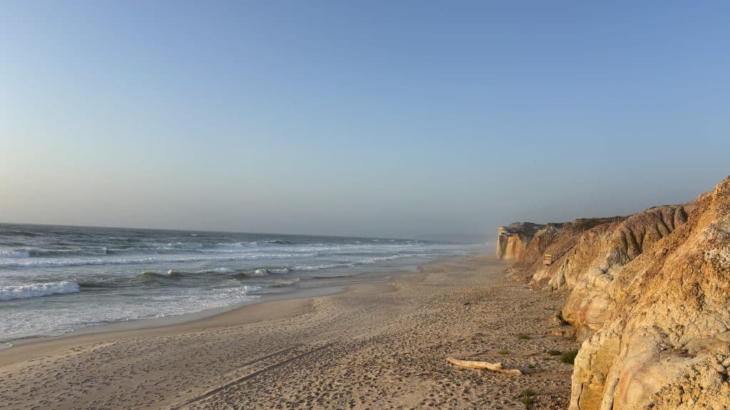 Marriott Praia Del Rey Steilküste