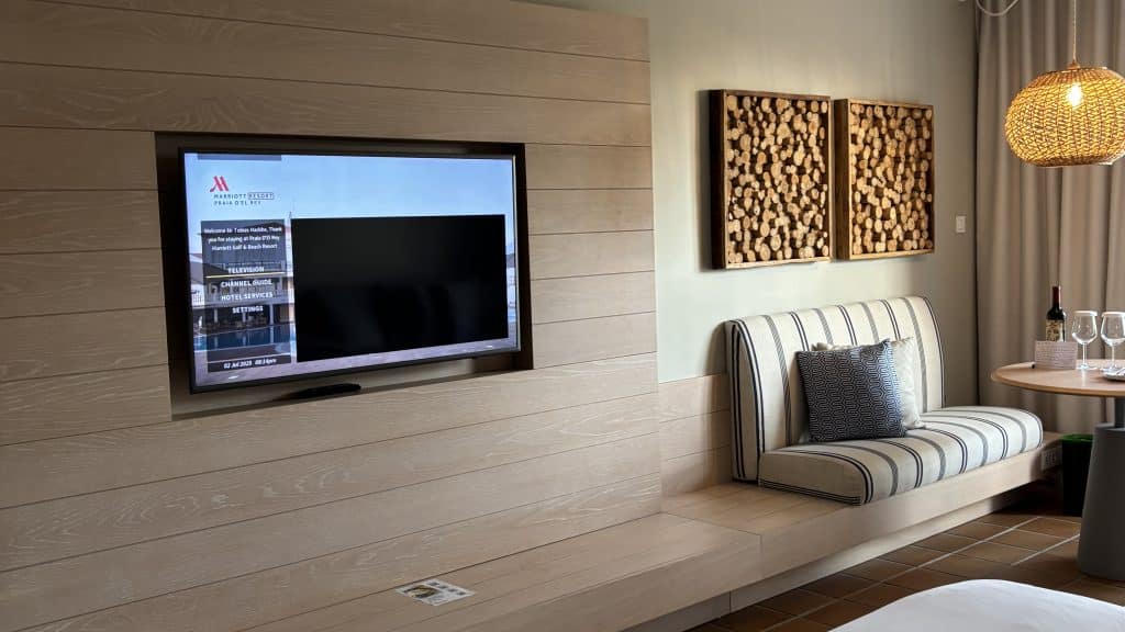 Marriott Praia Del Rey TV