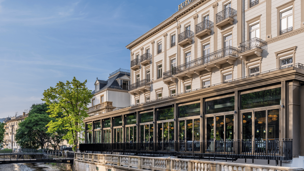 Steigenberger Europaeischer Hof Baden Baden Ansicht Aussen Fluss