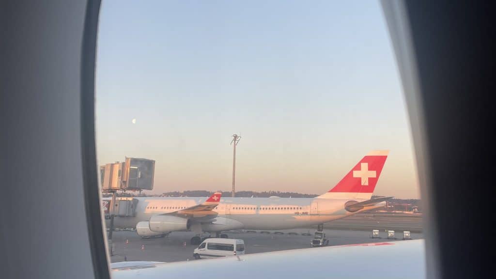 Swiss Flugzeugfenster Livia