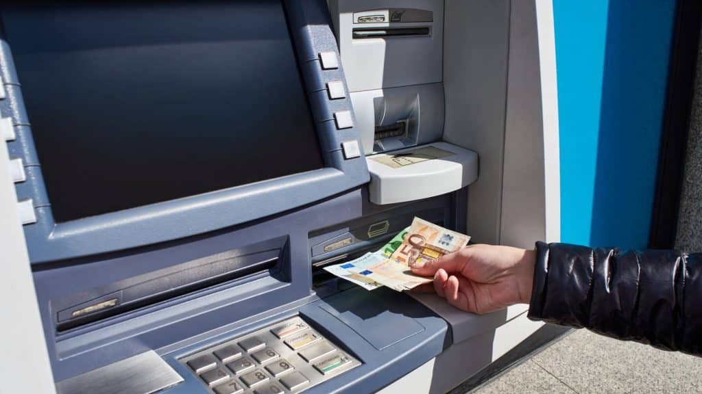 Geld Einzahlen Geldautomat