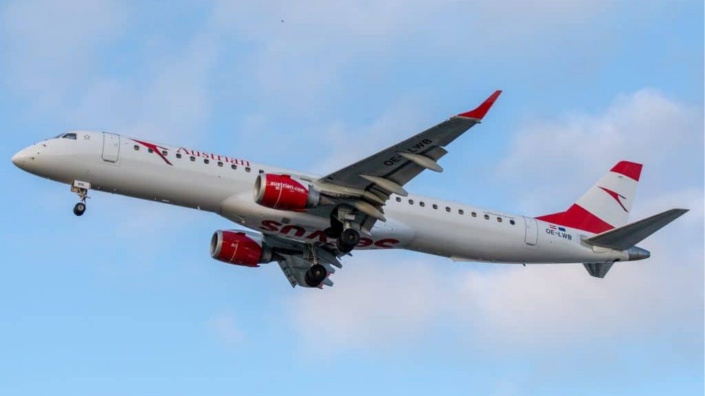 Austrian Airlines Embraer 195