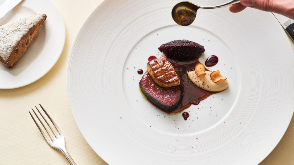 Belmond Le Manoir Oxfordshire Dinner