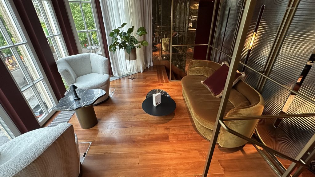 Conrad Hamburg Hotel Greta Oto Bar Sitzbereich Privat