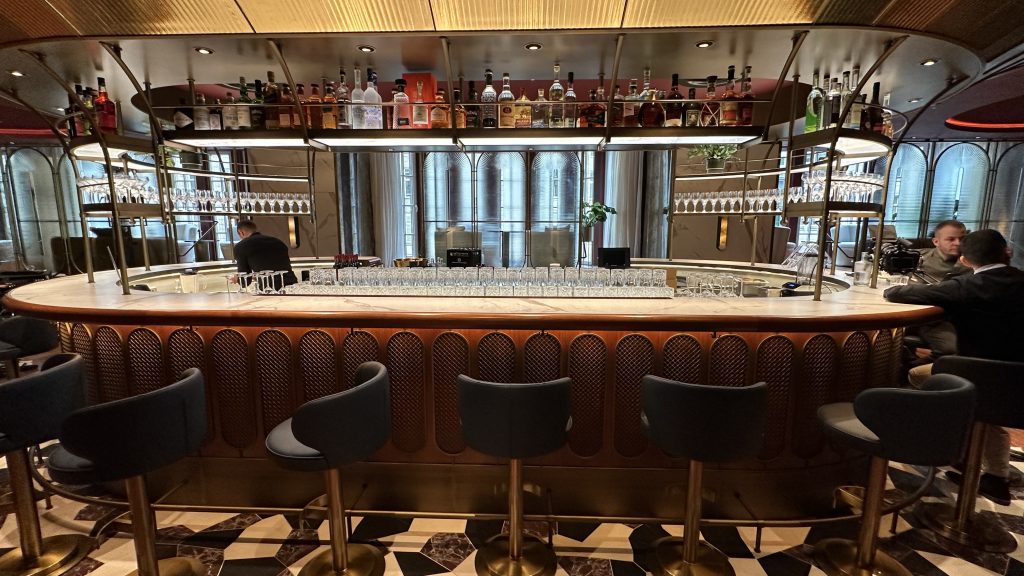 Conrad Hamburg Hotel Greta Oto Bar Tresen