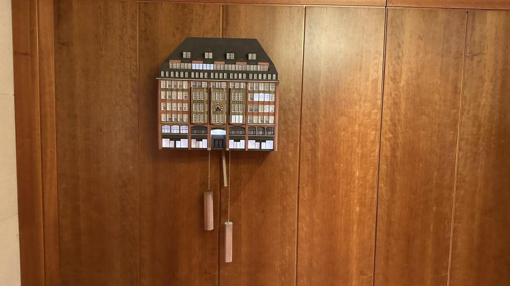 Conrad Hamburg Hotel Uhr Levantehaus